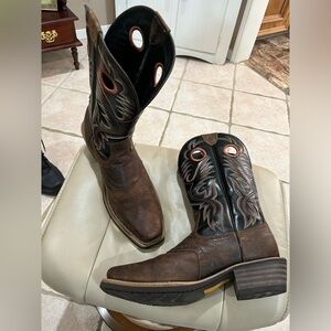 ARIAT MEN'S HERITAGE ROUGHSTOCK BROWN/BLACK BOOT - Size 12 OPEN TO OFFERS